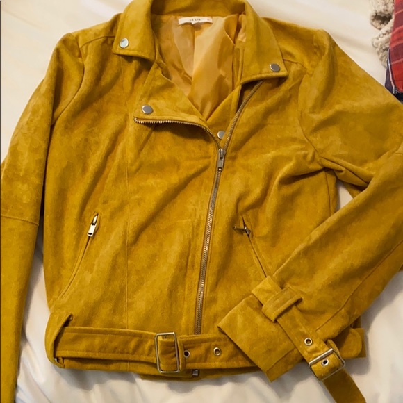 Like new!! Mustard yellow blazer/jacket - Picture 3 of 5